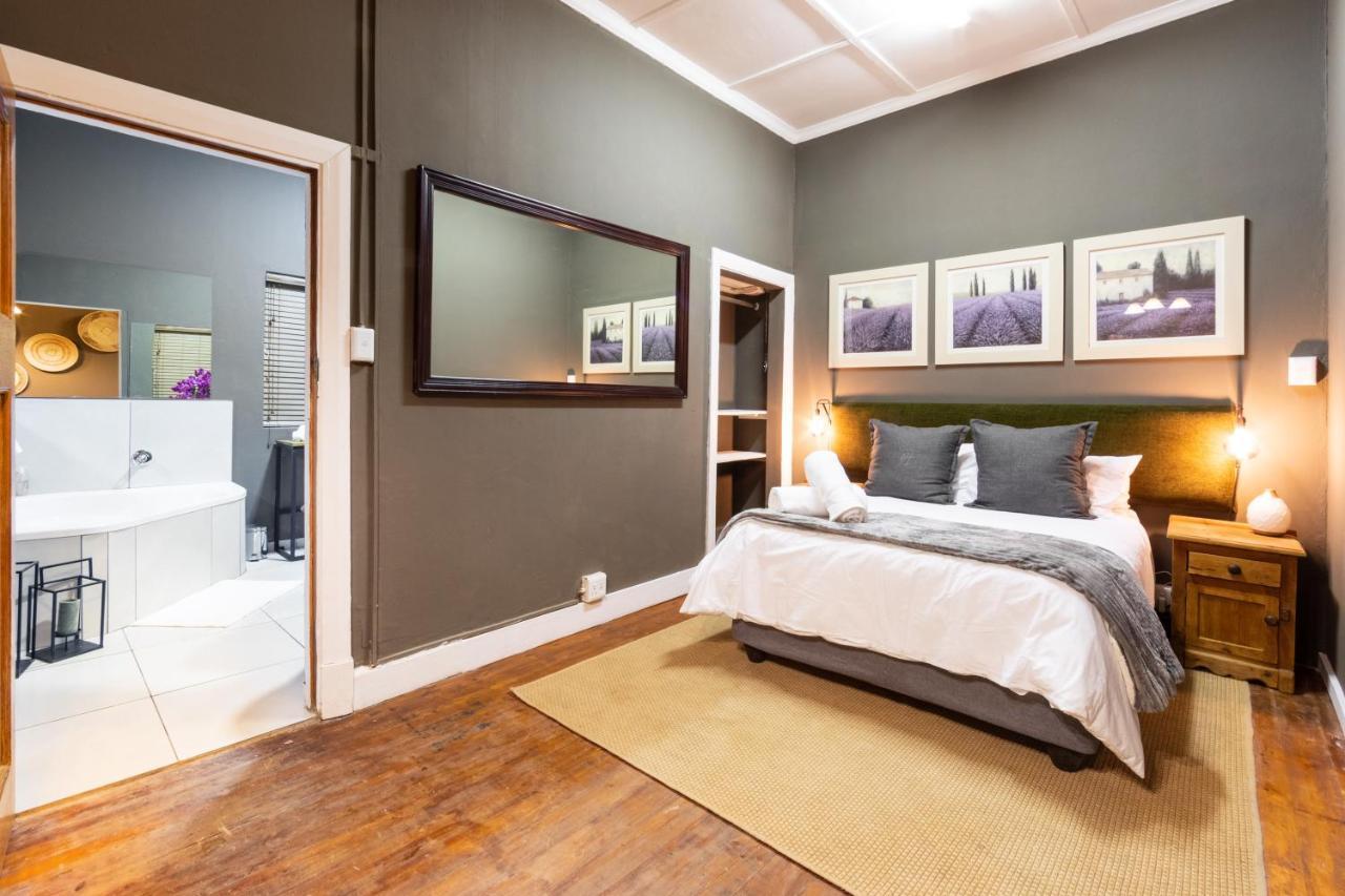 Royal Tree Guest House Potchefstroom Dış mekan fotoğraf
